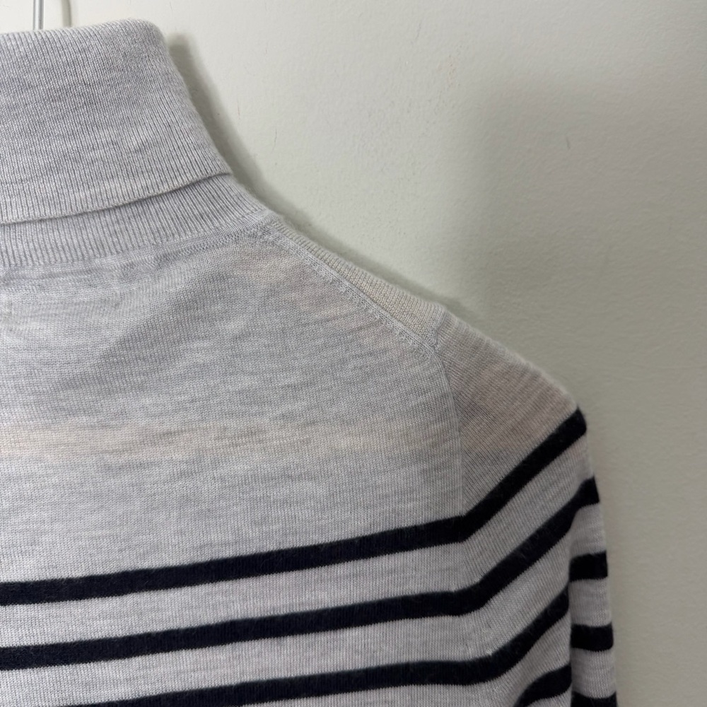 J. Crew 100% Italian Cashmere Turtleneck Sweater Gray Navy Striped Size Small *W - Picture 8 of 10
